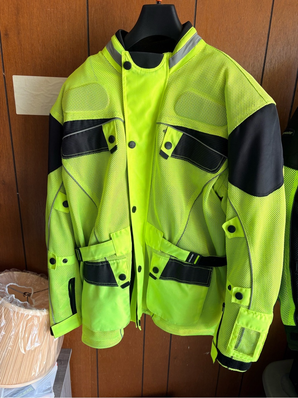 High-Visibility Women's Safety Jacket - Neon Yellow